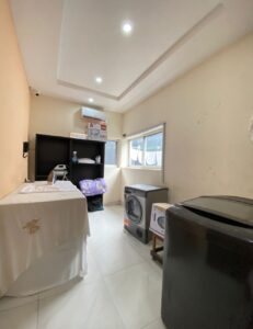 laundry room 1